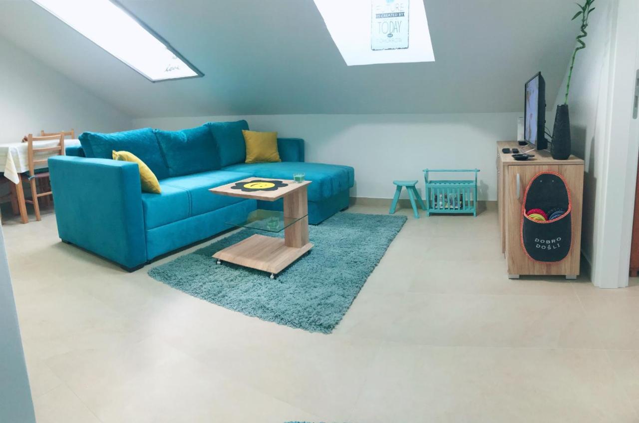 Apartman Santorini Novi Sad Buitenkant foto