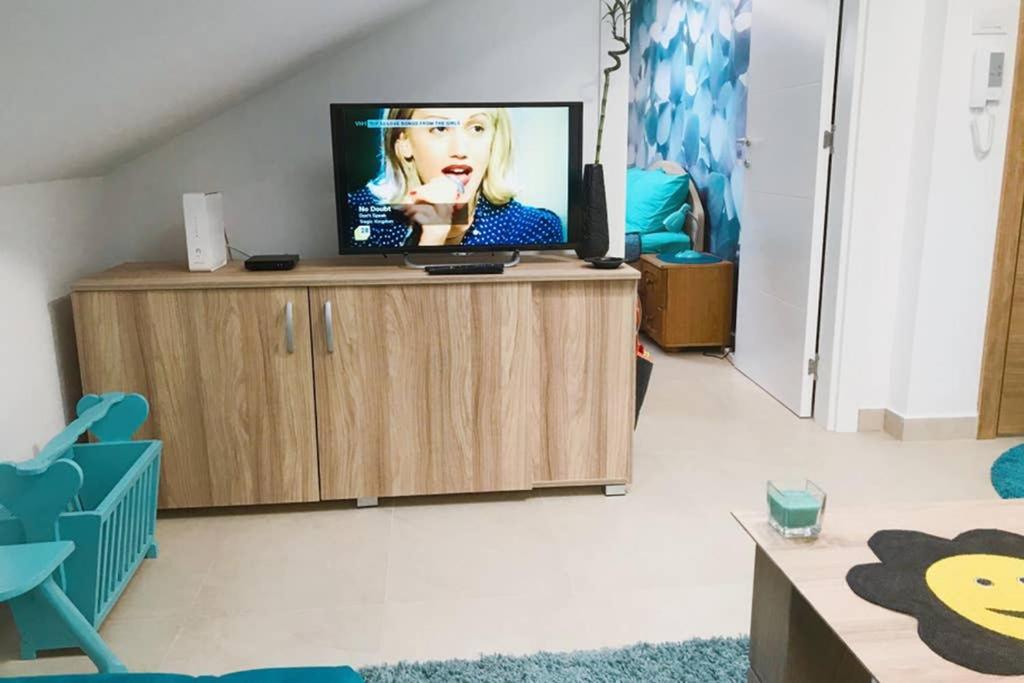 Apartman Santorini Novi Sad Buitenkant foto
